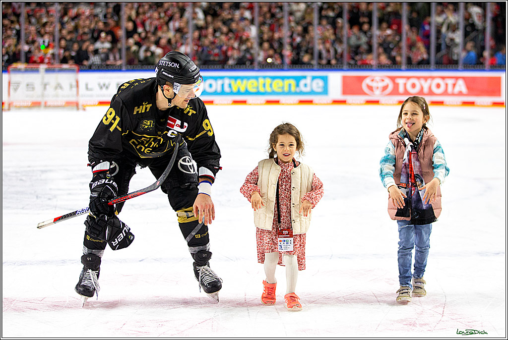 PENNY DEL; Koelner Haie-Bietigheim Steelers; Koeln, 05.03.2023